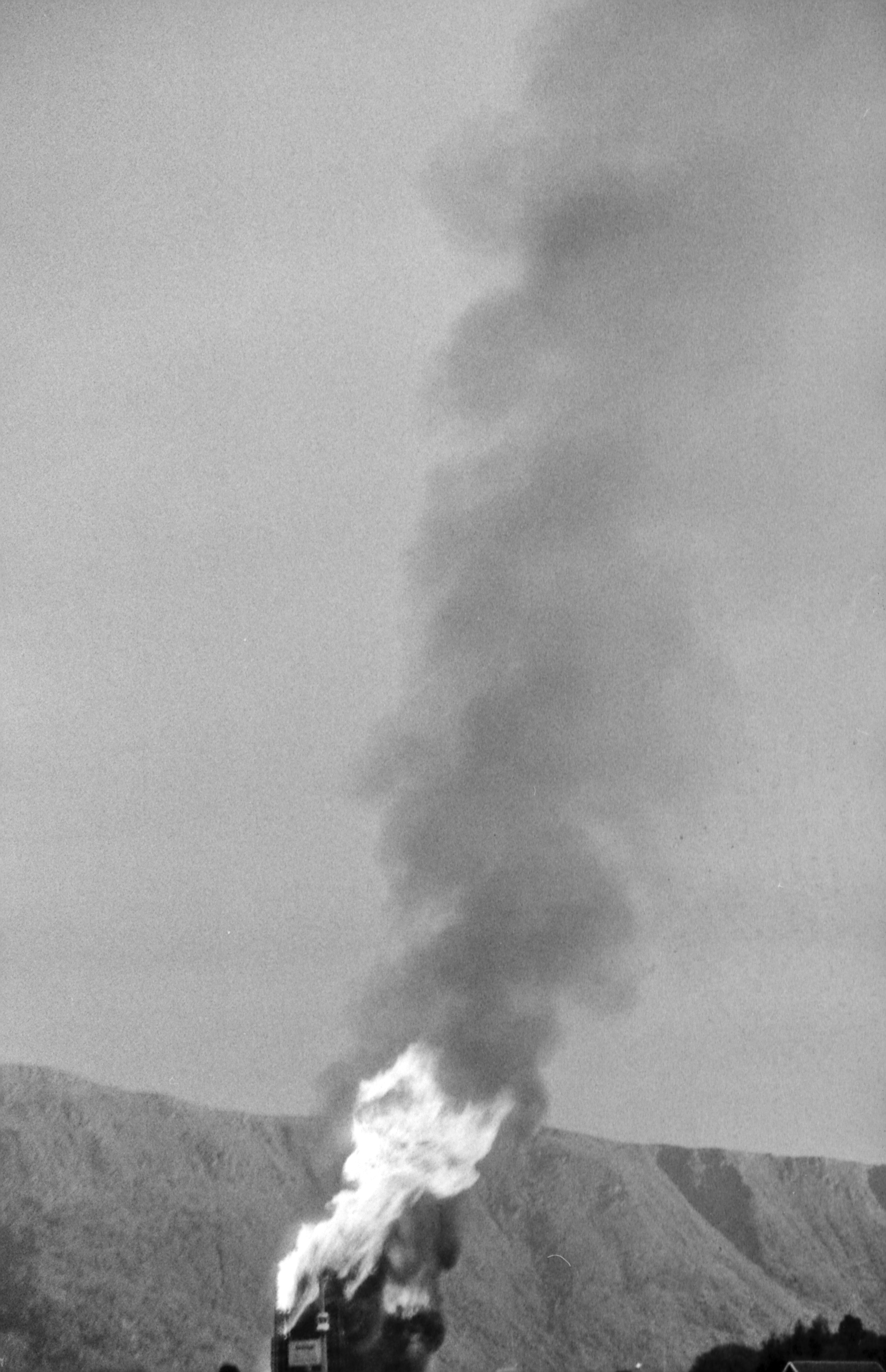 Black and white picture of Slinningsbålet